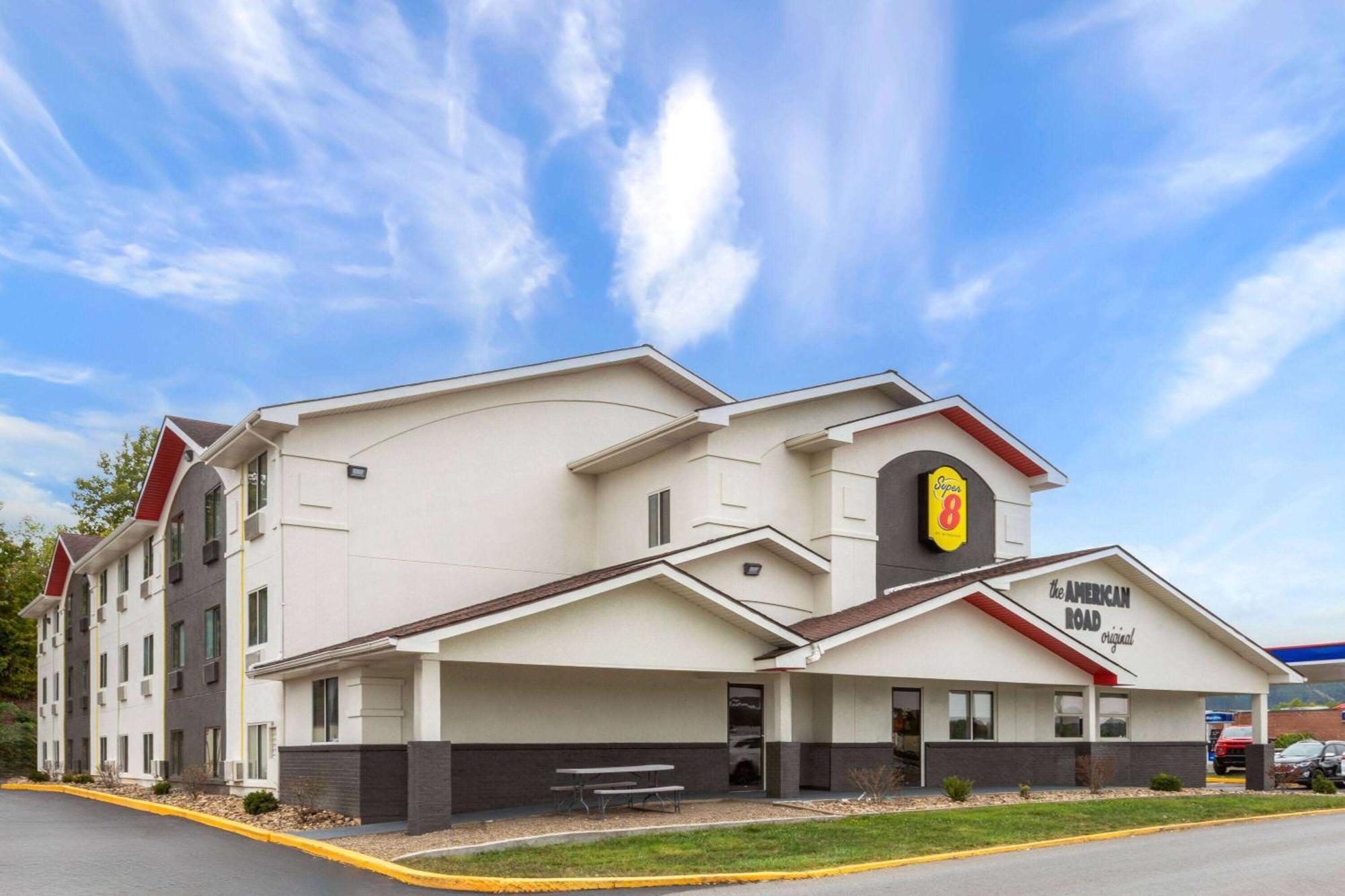 Super 8 By Wyndham Summersville - New River National Park Exterior foto